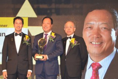 天士力董事长闫希军荣膺安永企业家奖2013生命科学大奖